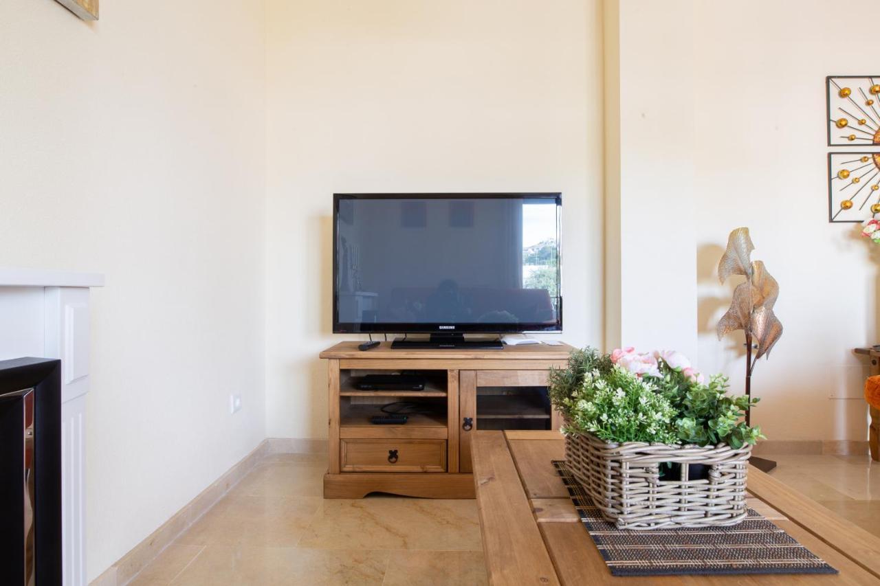 מנילבה 2261-Superb Apt On The Beach, On Duquesa Harbour מראה חיצוני תמונה