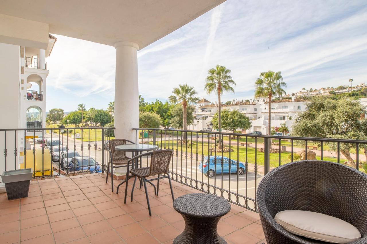 מנילבה 2261-Superb Apt On The Beach, On Duquesa Harbour מראה חיצוני תמונה
